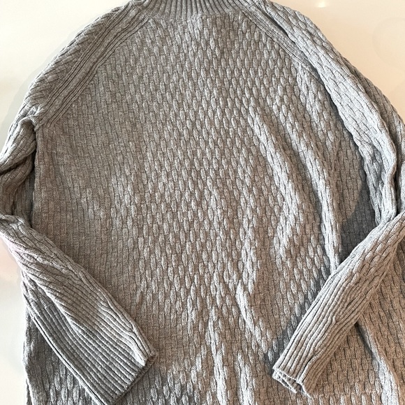 Vince Camuto grey turtleneck sweater - Picture 3 of 7